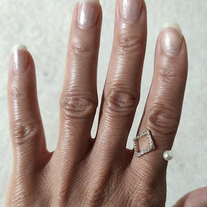 14K Gold-Plated Amalfi Ring with Pearl and Top Grade Crystals